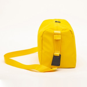 Travel Bag Leisure Sports Style Single Shoulder Bag Large Capacity