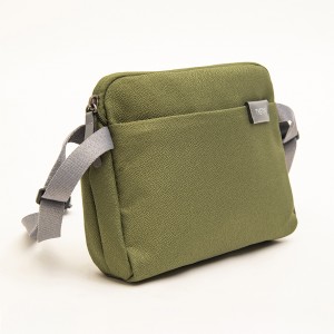 Fashion and leisure new design simple shoulder bag with large capacity